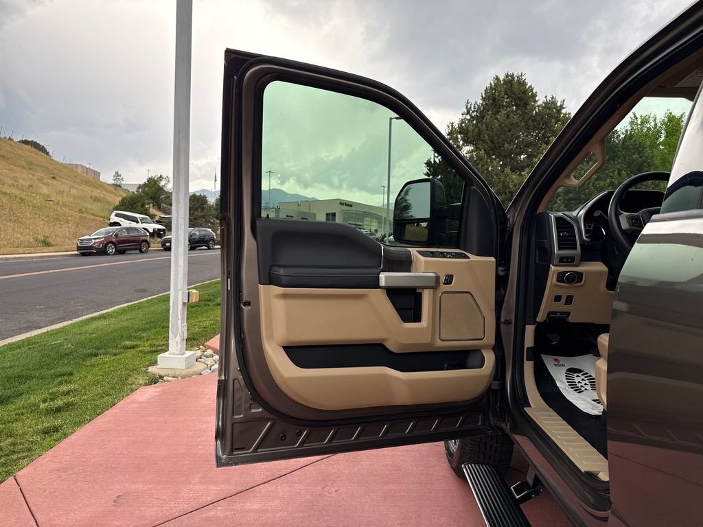 Certified 2020 Ford F350 Lariat w/ Lariat Ultimate Package AWD/4WD image 10