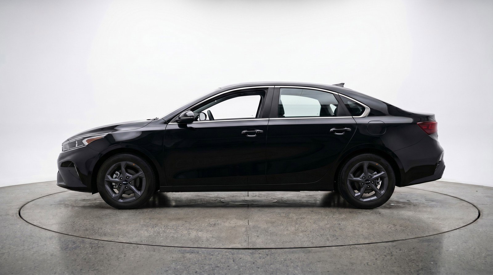 Used 2025 Kia K4 FWD image 5