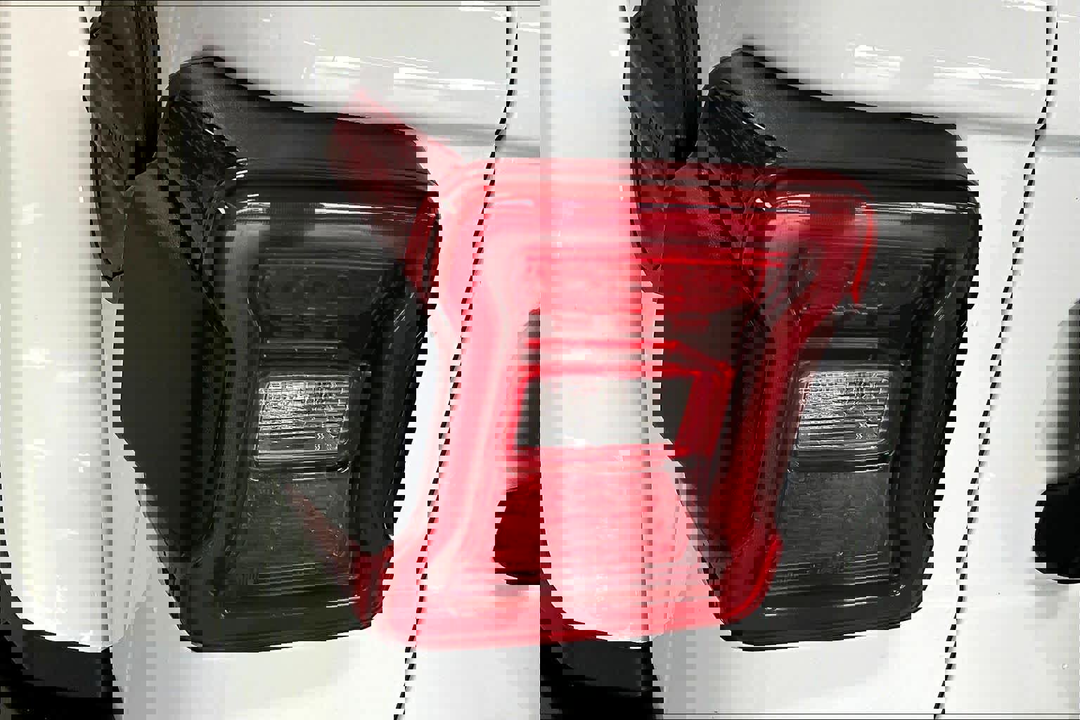 Used 2021 Jeep Wrangler Unlimited Sahara image 29