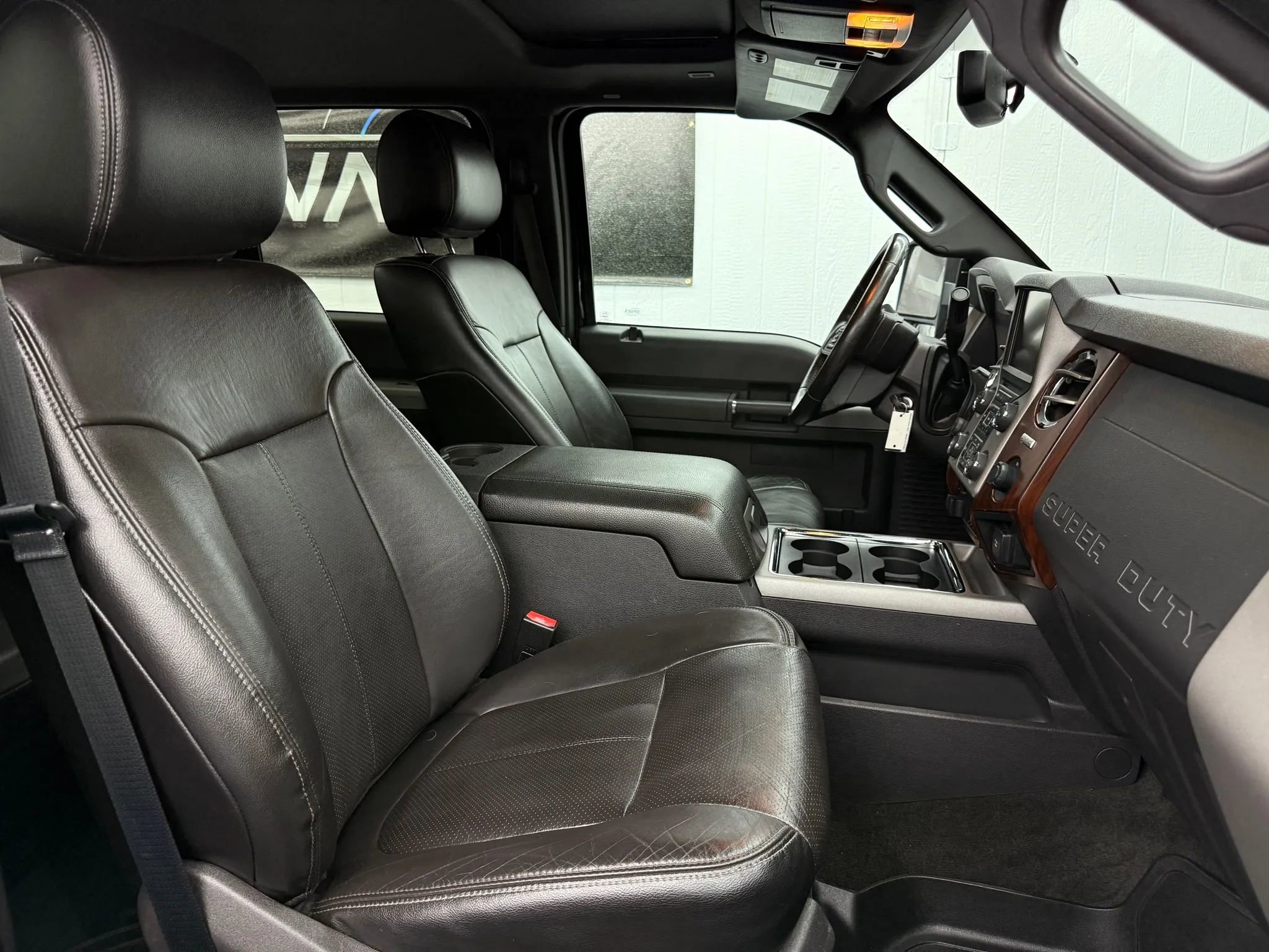 Used 2016 Ford F350 Lariat w/ Lariat Ultimate Package image 6