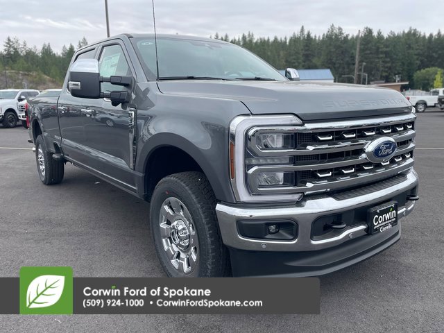 New 2025 Ford F350 Lariat w/ Lariat Ultimate Package