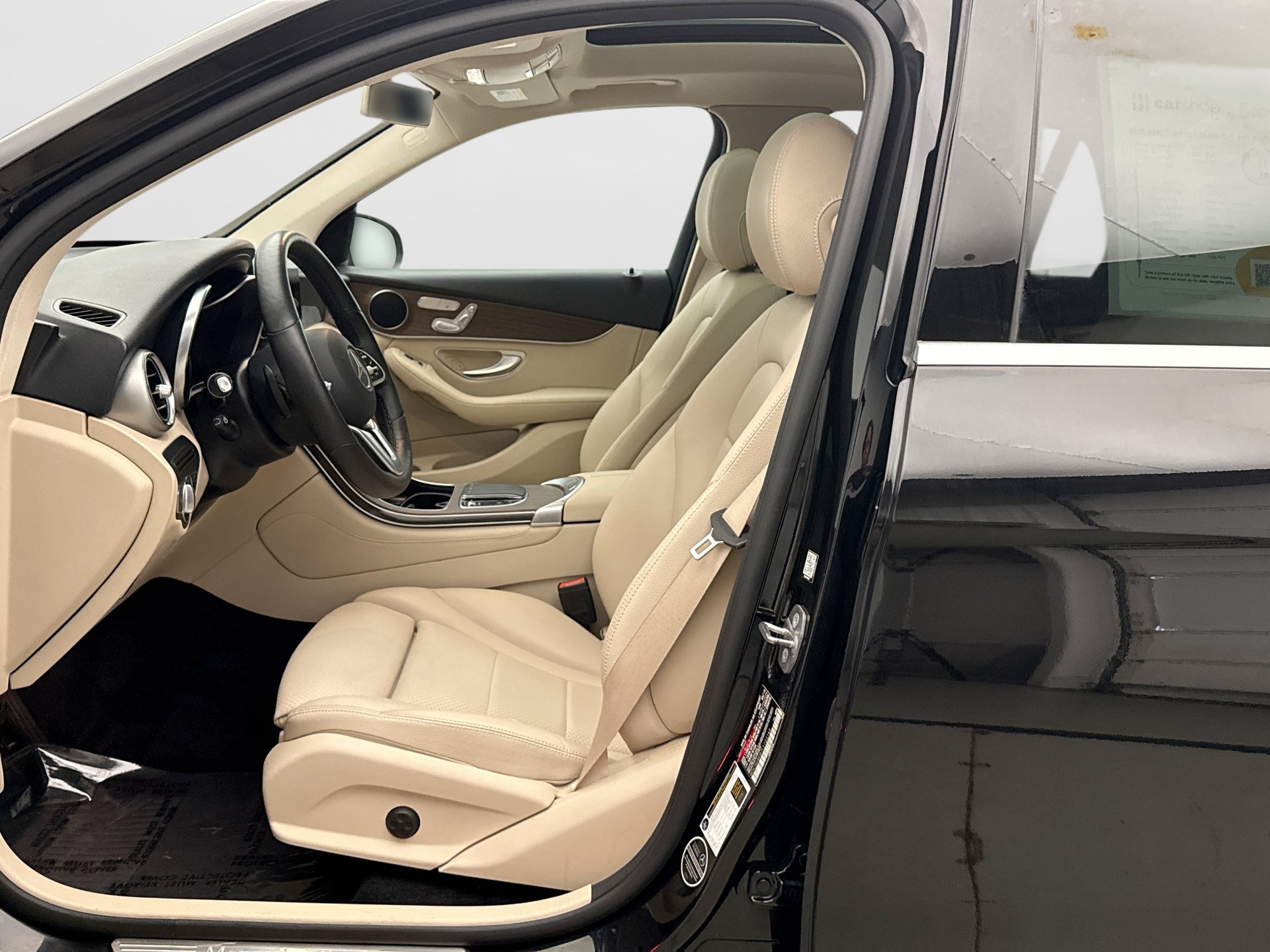 Used 2020 Mercedes-Benz GLC 300 4MATIC image 11