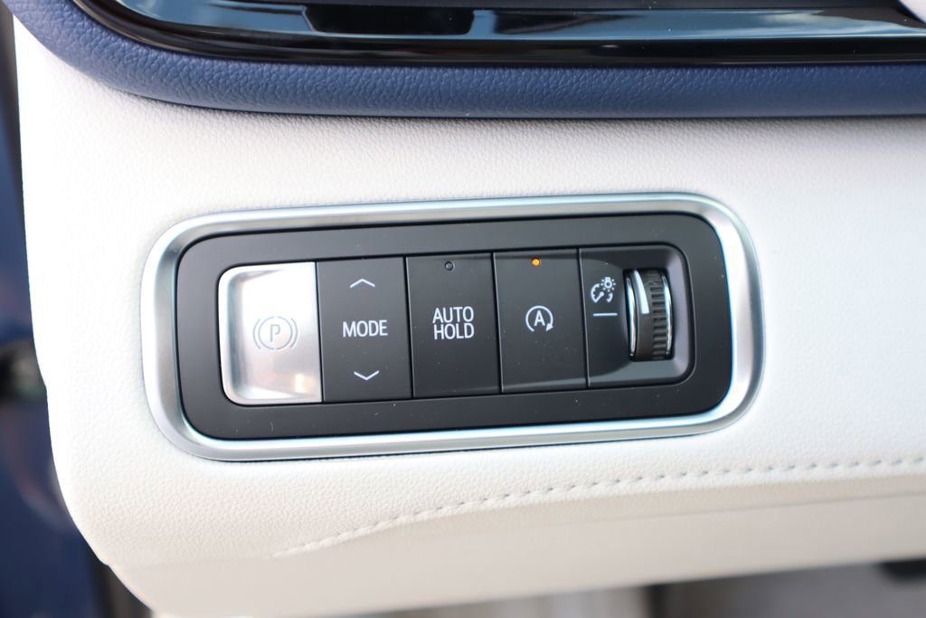 New 2026 Buick Enclave Avenir w/ Super Cruise Package image 7