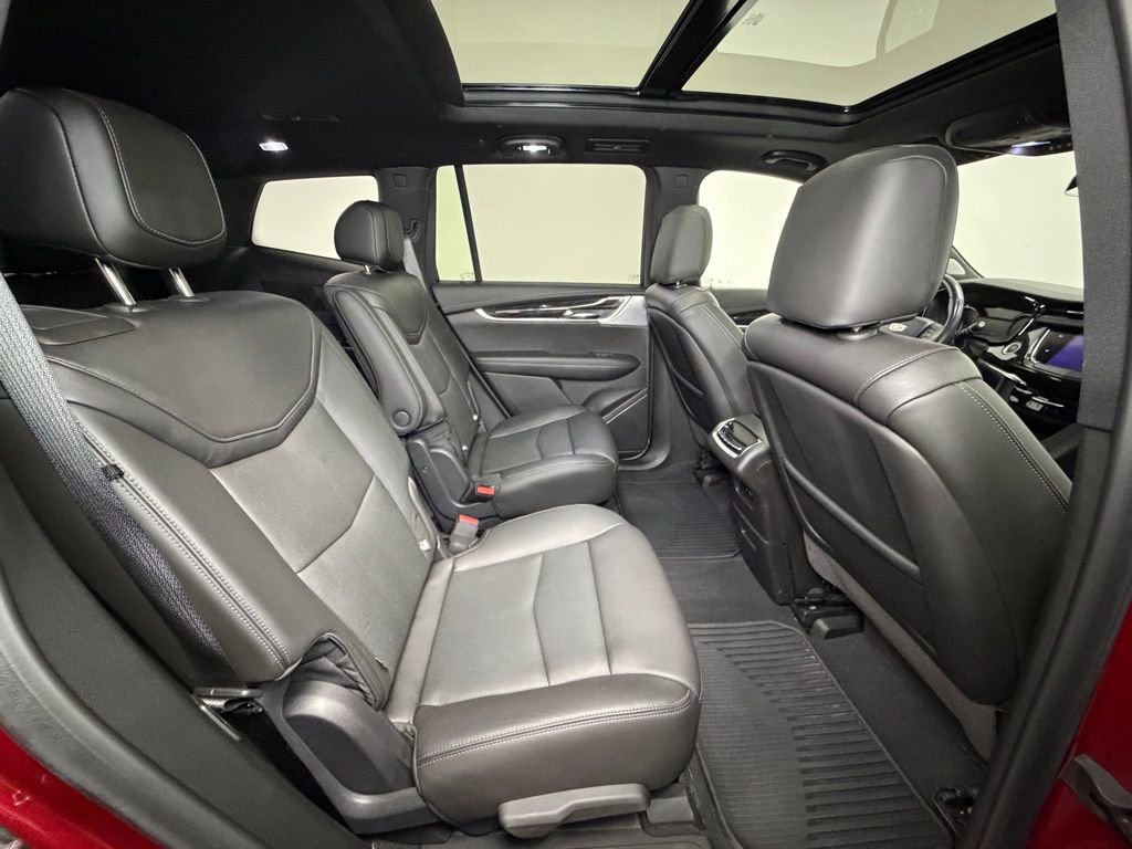 Used 2020 Cadillac XT6 Premium Luxury image 10