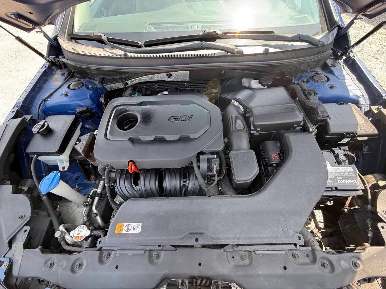 Used 2015 Hyundai Sonata SE image 17