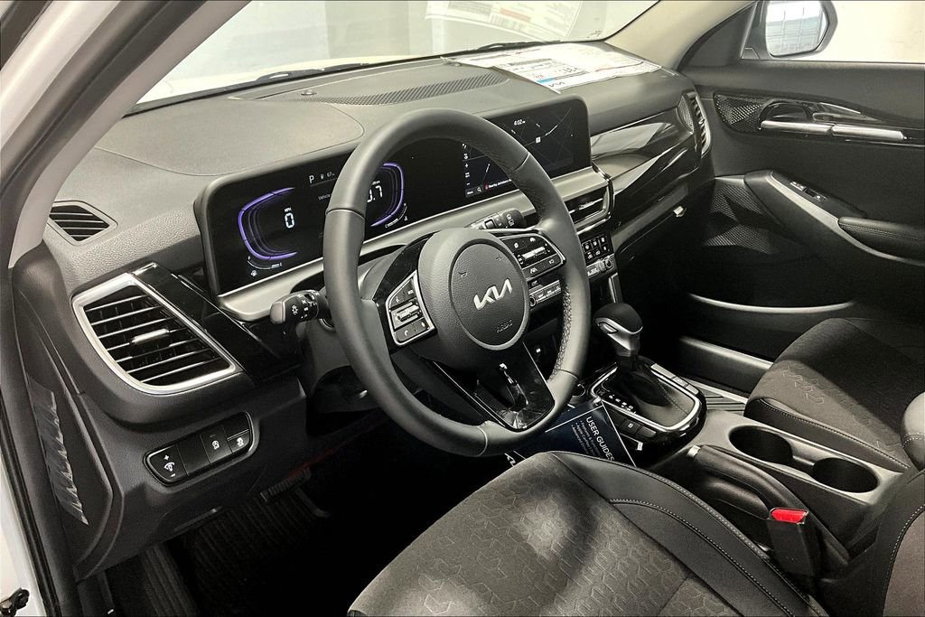 New 2026 Kia Seltos S image 16
