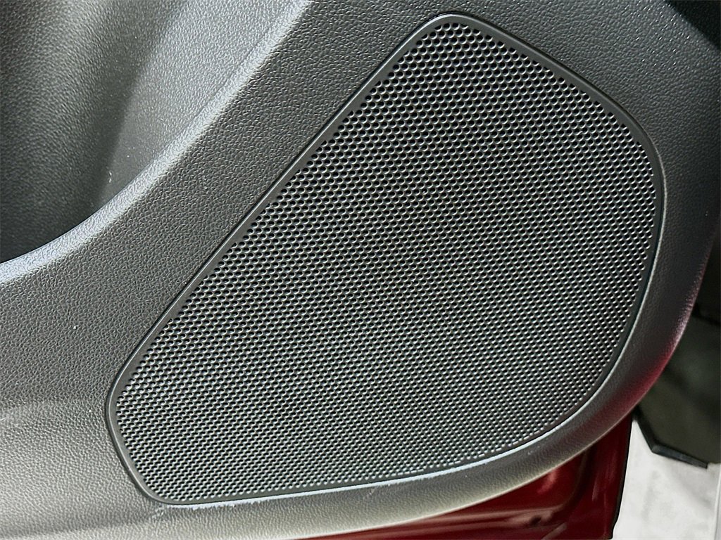 Used 2025 Buick Envista Sport Touring w/ Convenience II Package image 16