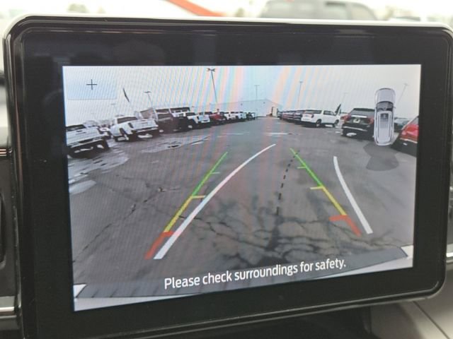 Used 2023 Ford Explorer XLT w/ Equipment Group 202A image 5