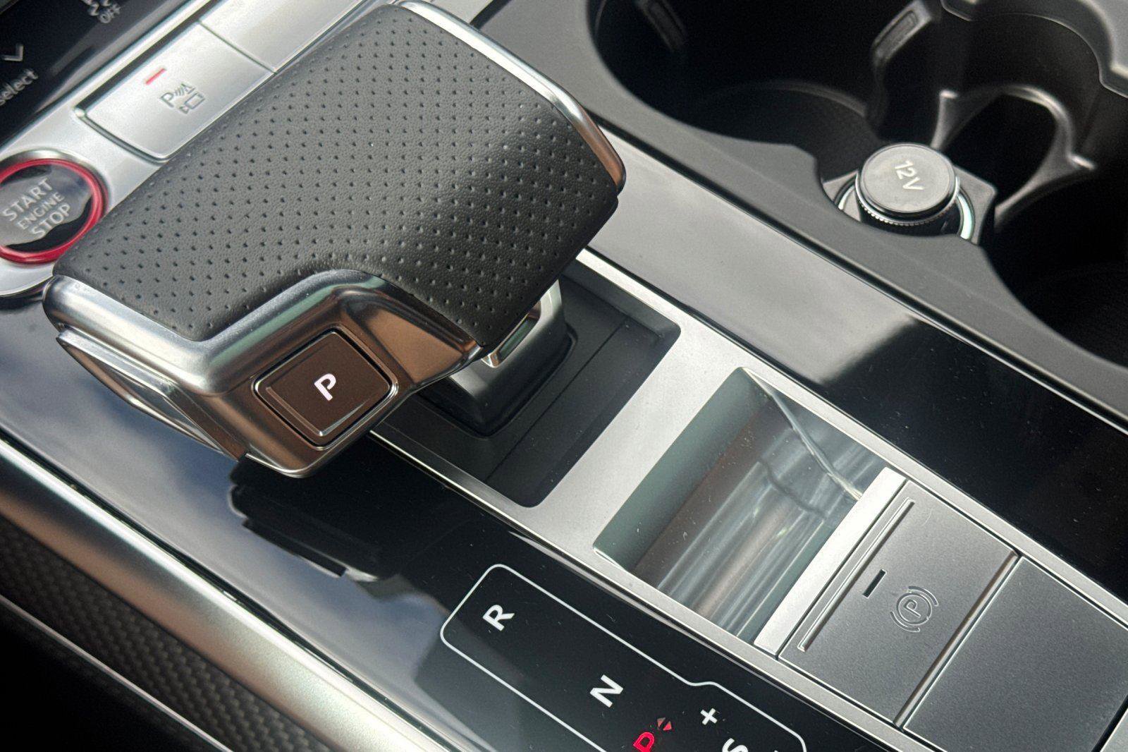 Used 2023 Audi RS Q8 w/ Black Optic Package image 21