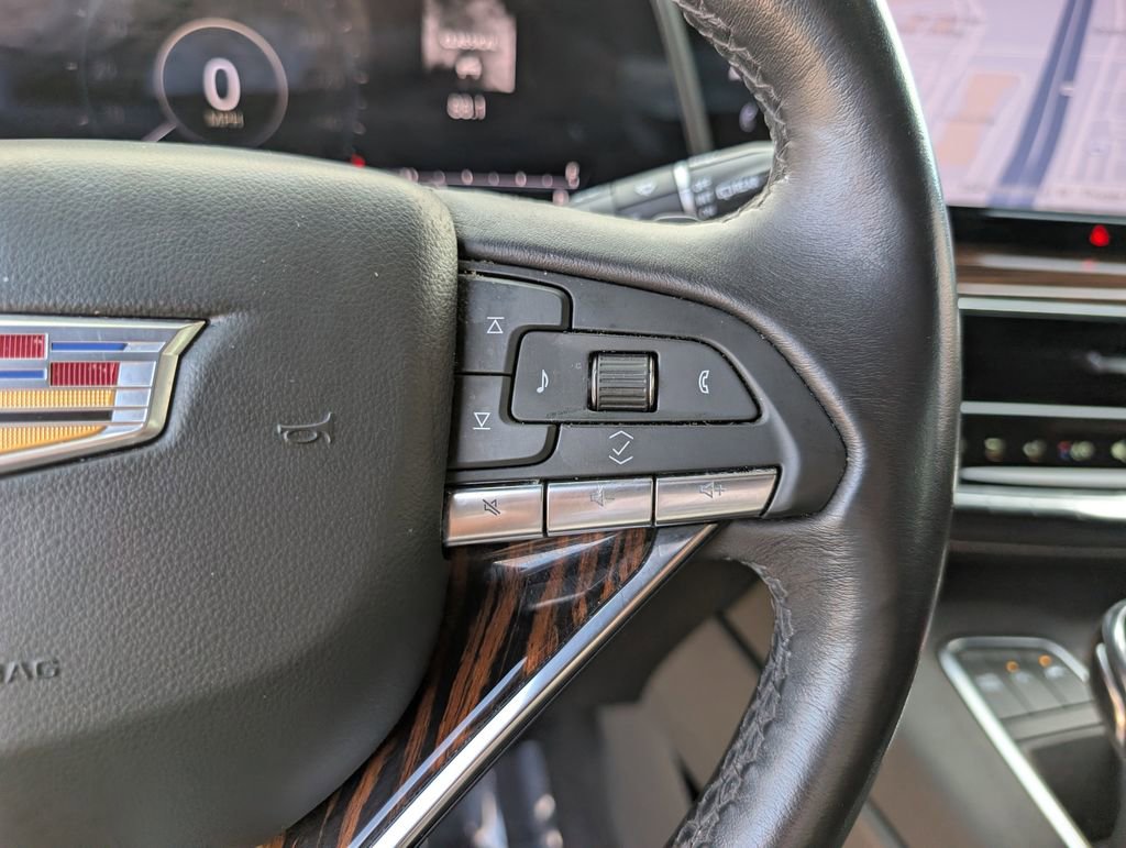 Used 2023 Cadillac Escalade Premium Luxury image 24
