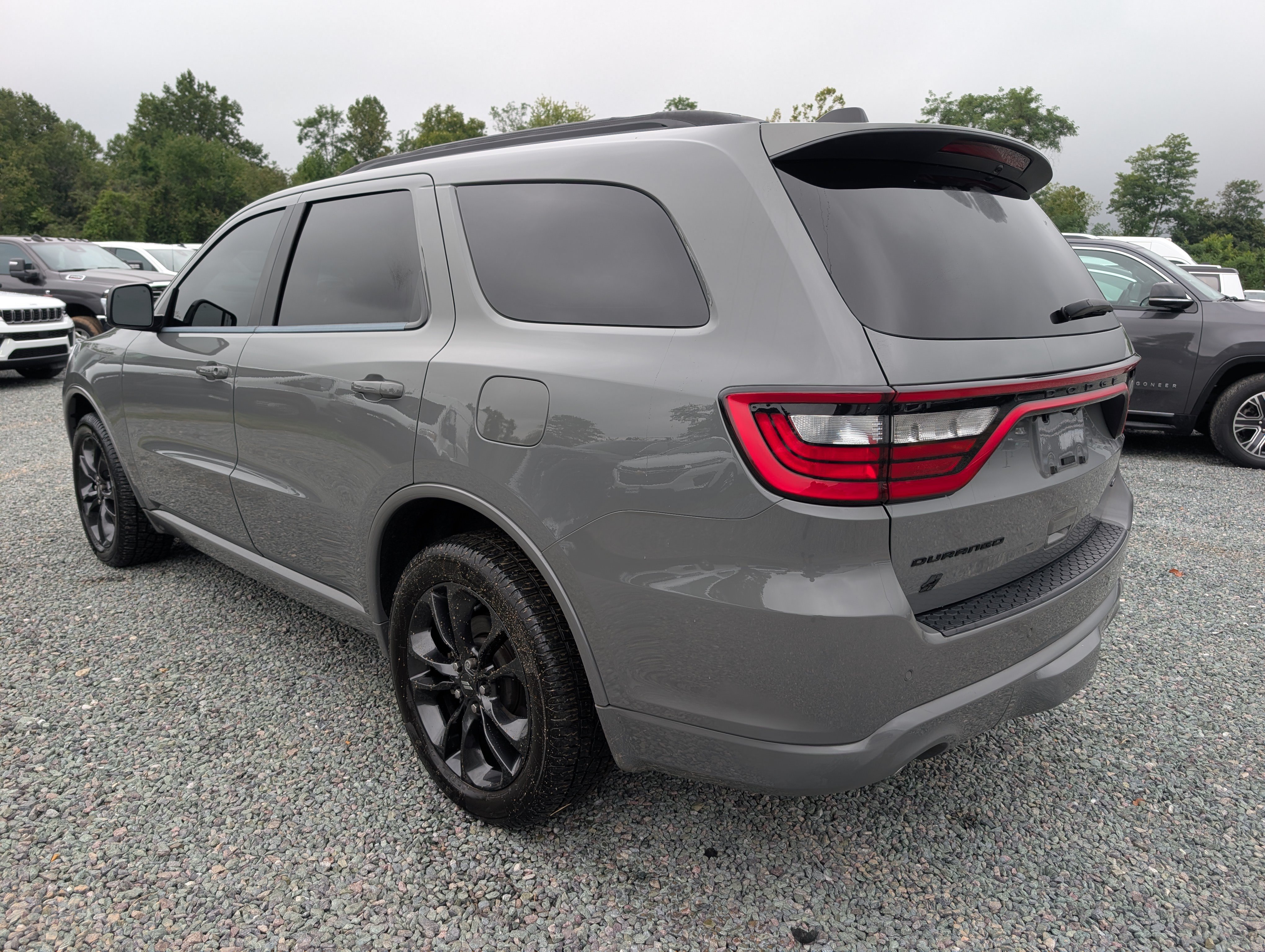 Used 2023 Dodge Durango GT AWD/4WD image 3