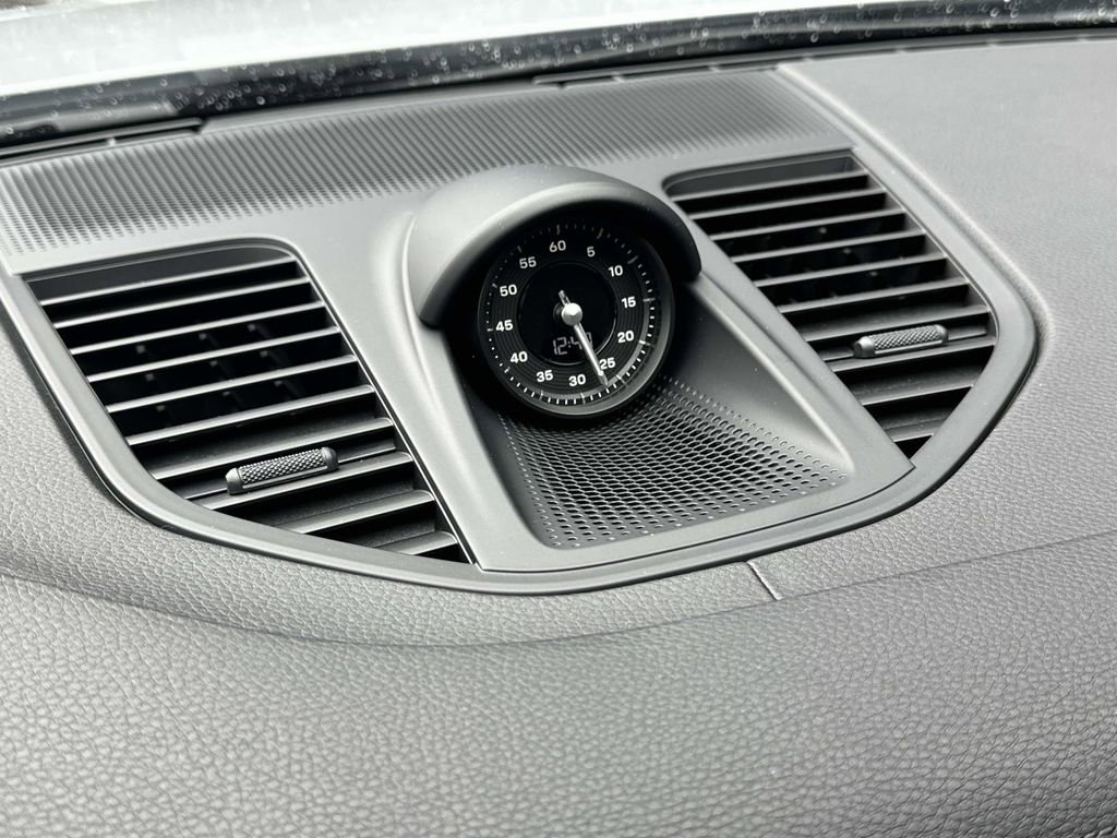 New 2026 Porsche Panamera 4 E-Hybrid AWD/4WD image 24