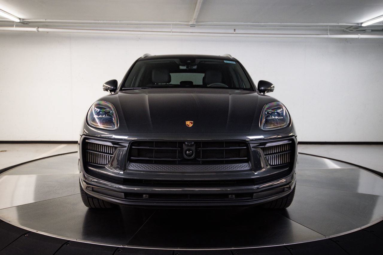 Certified 2026 Porsche Macan S AWD/4WD image 10
