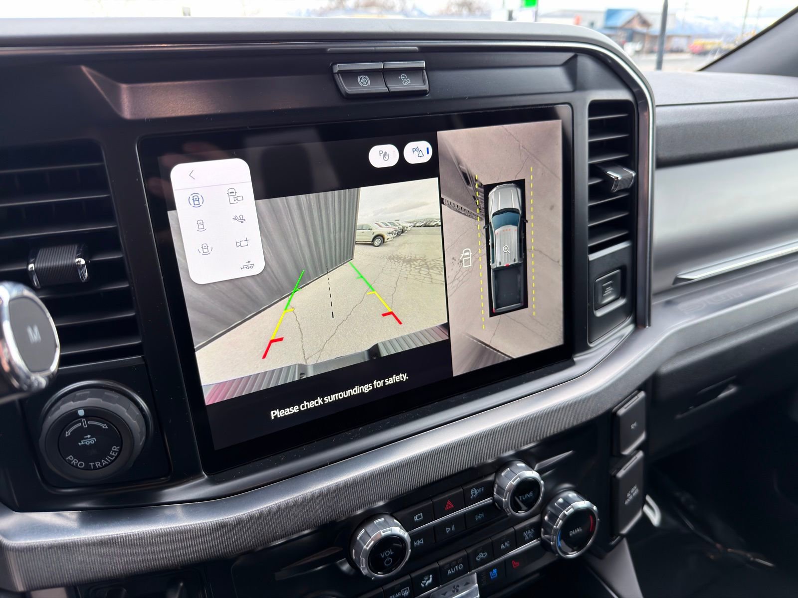 Used 2025 Ford F350 Platinum image 28