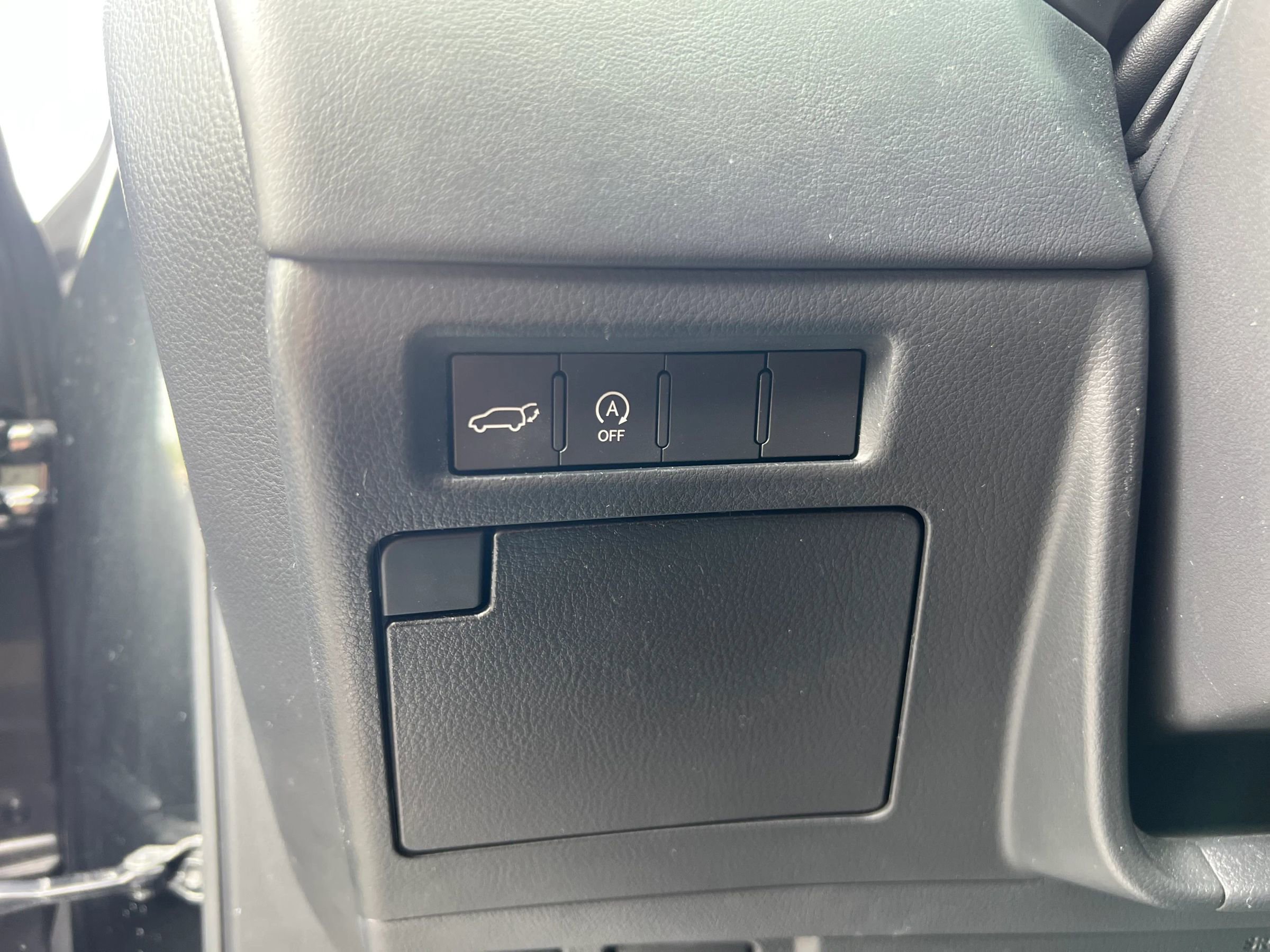 Used 2024 Lexus LX 600 4WD w/ Luxury Package image 21