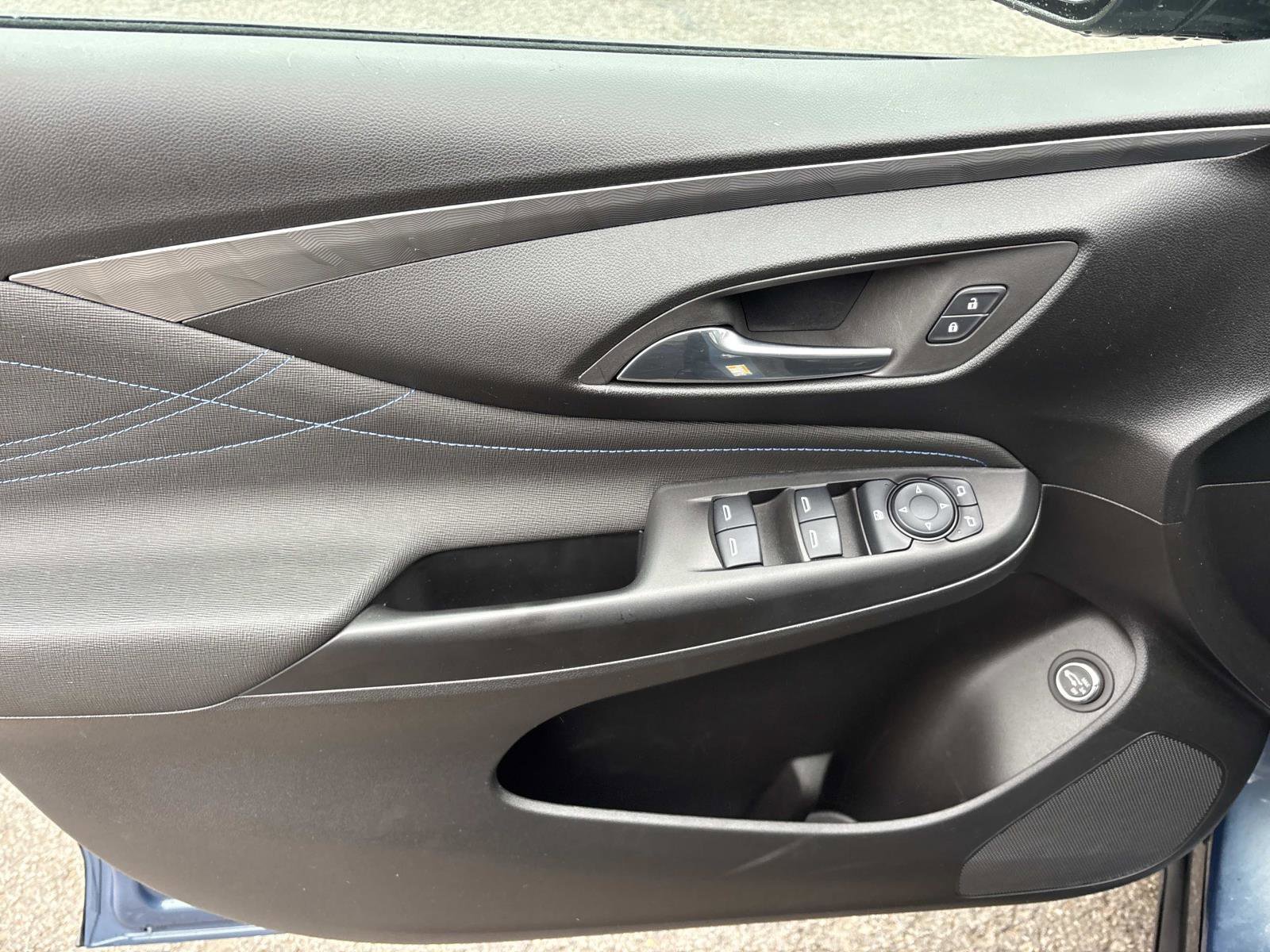 Certified 2024 Buick Envista Sport Touring w/ Convenience I Package image 12