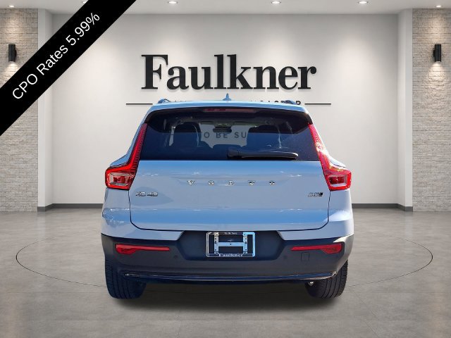 Certified 2024 Volvo XC40 B5 Plus w/ Climate Package AWD/4WD image 5