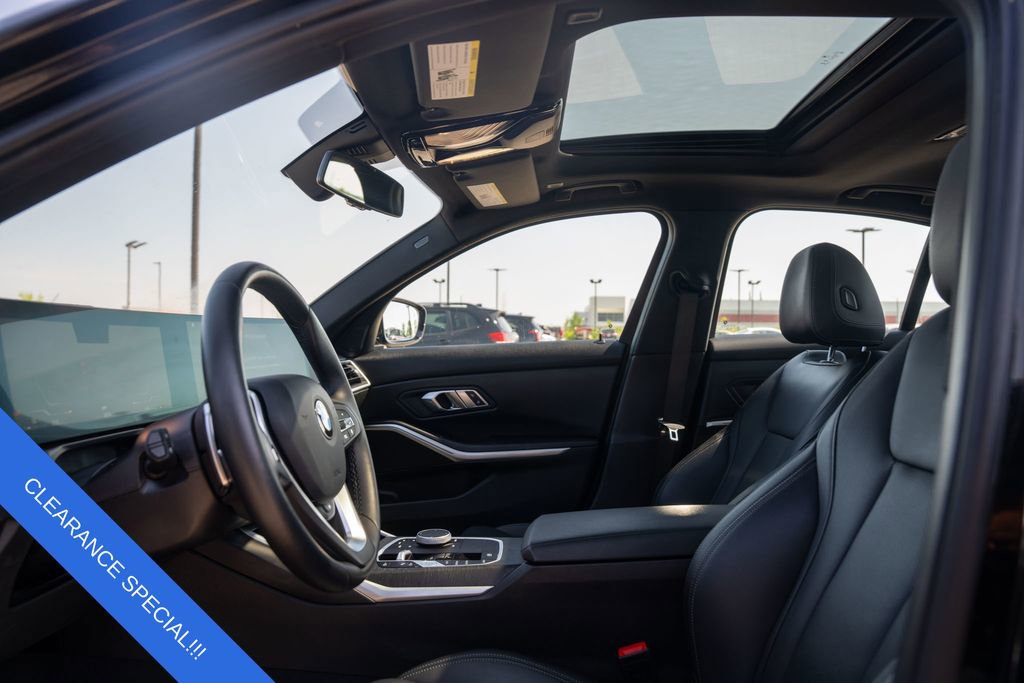 Used 2023 BMW 330i xDrive Sedan w/ Premium Package image 19