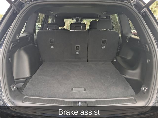 Used 2024 Jeep Grand Cherokee Laredo w/ Luxury Tech Group I image 14