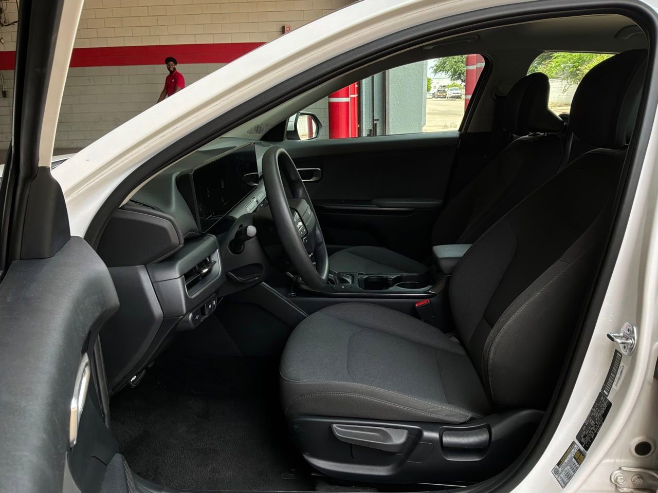 Used 2025 Kia K4 FWD image 10