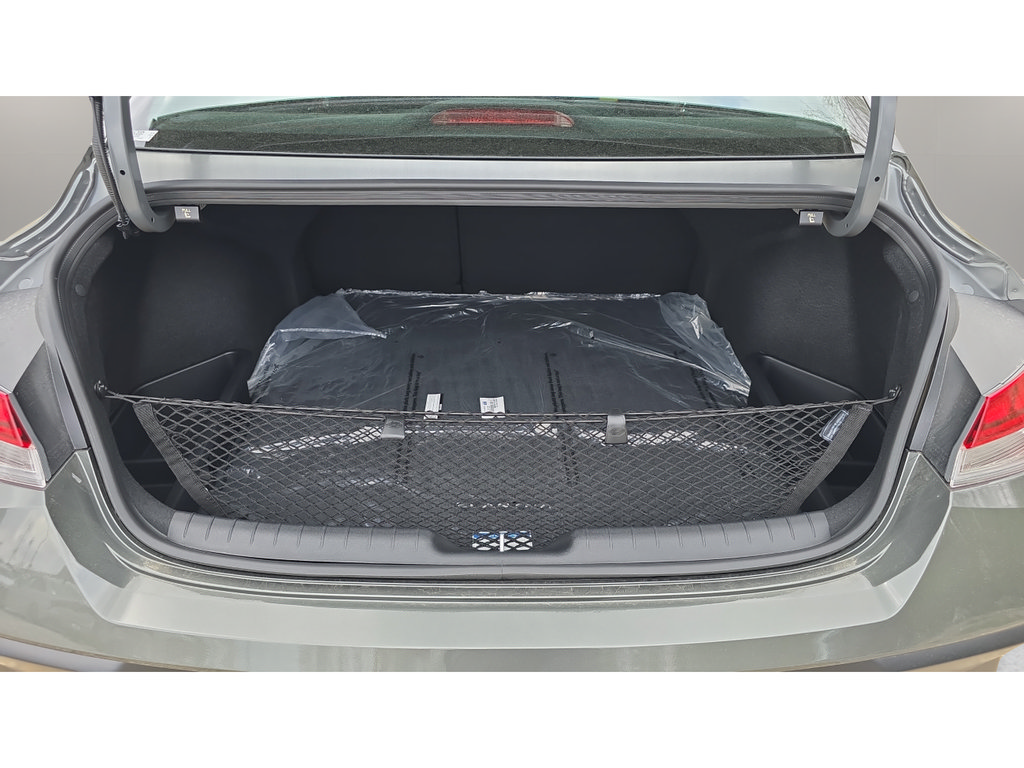 New 2026 Hyundai Elantra SEL Sport Premium FWD image 31