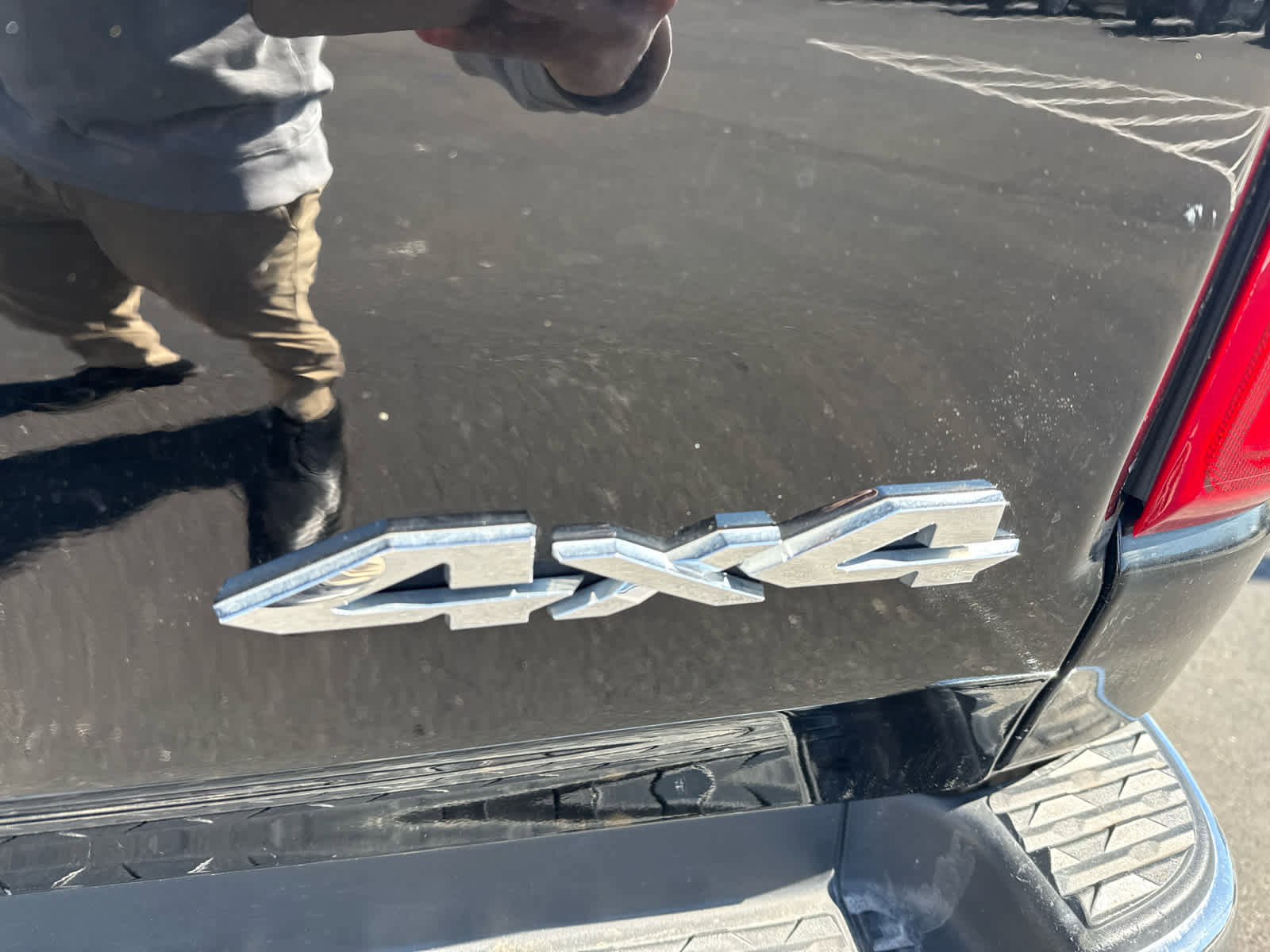 Used 2024 RAM 1500 Laramie image 12