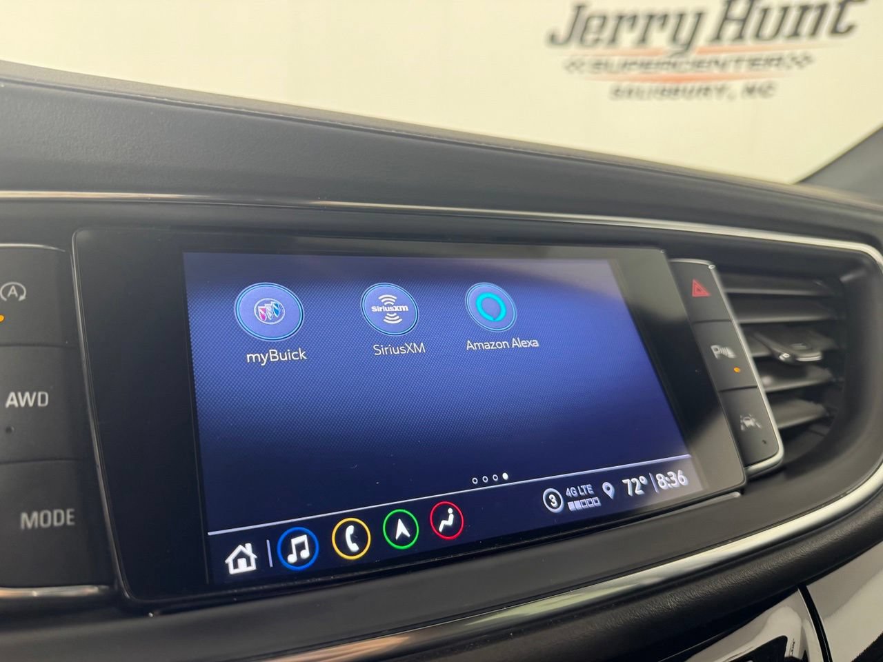 Used 2023 Buick Enclave Avenir w/ Avenir Technology Package AWD/4WD image 31