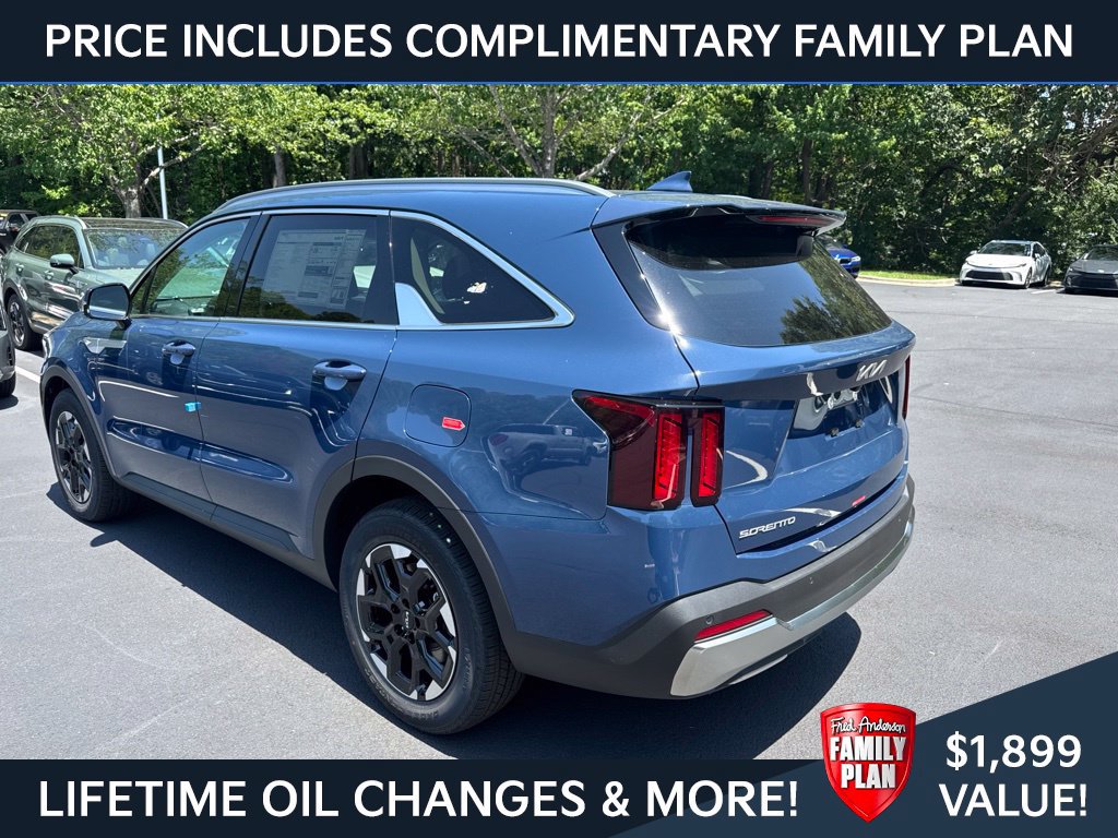 New 2026 Kia Sorento S w/ S Panoramic Sunroof Package FWD image 4