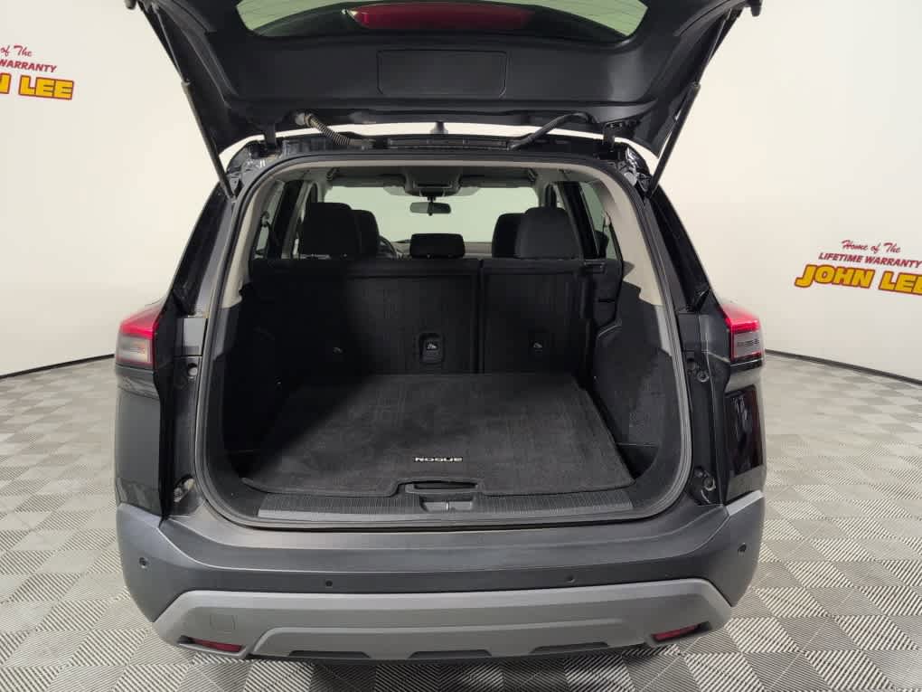 Used 2023 Nissan Rogue S AWD/4WD image 5