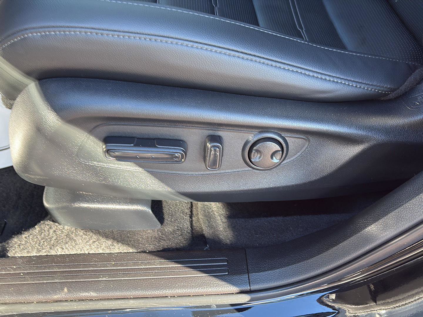 Used 2024 Honda CR-V EX-L image 7