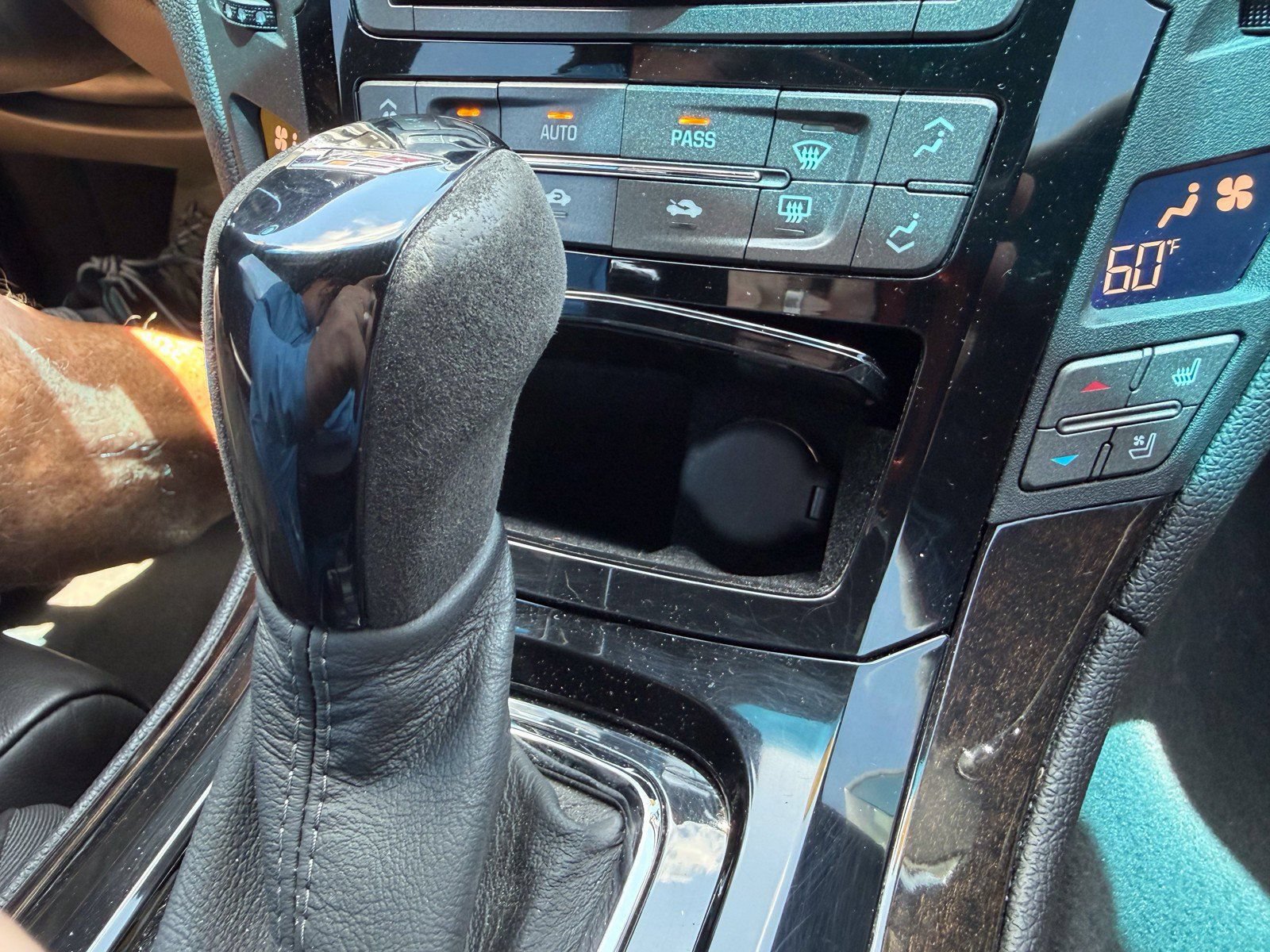Used 2015 Cadillac CTS V RWD image 29