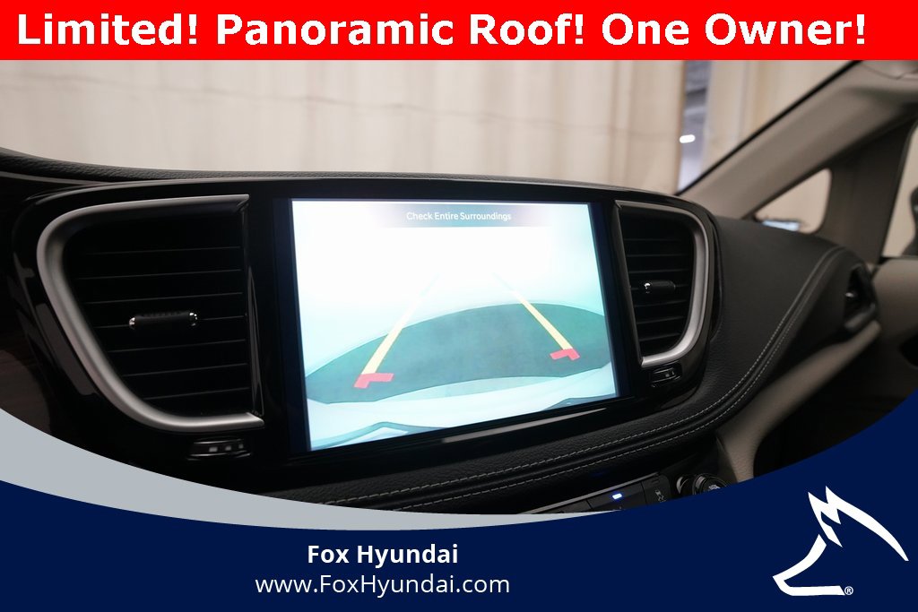 Used 2024 Chrysler Pacifica Limited image 21