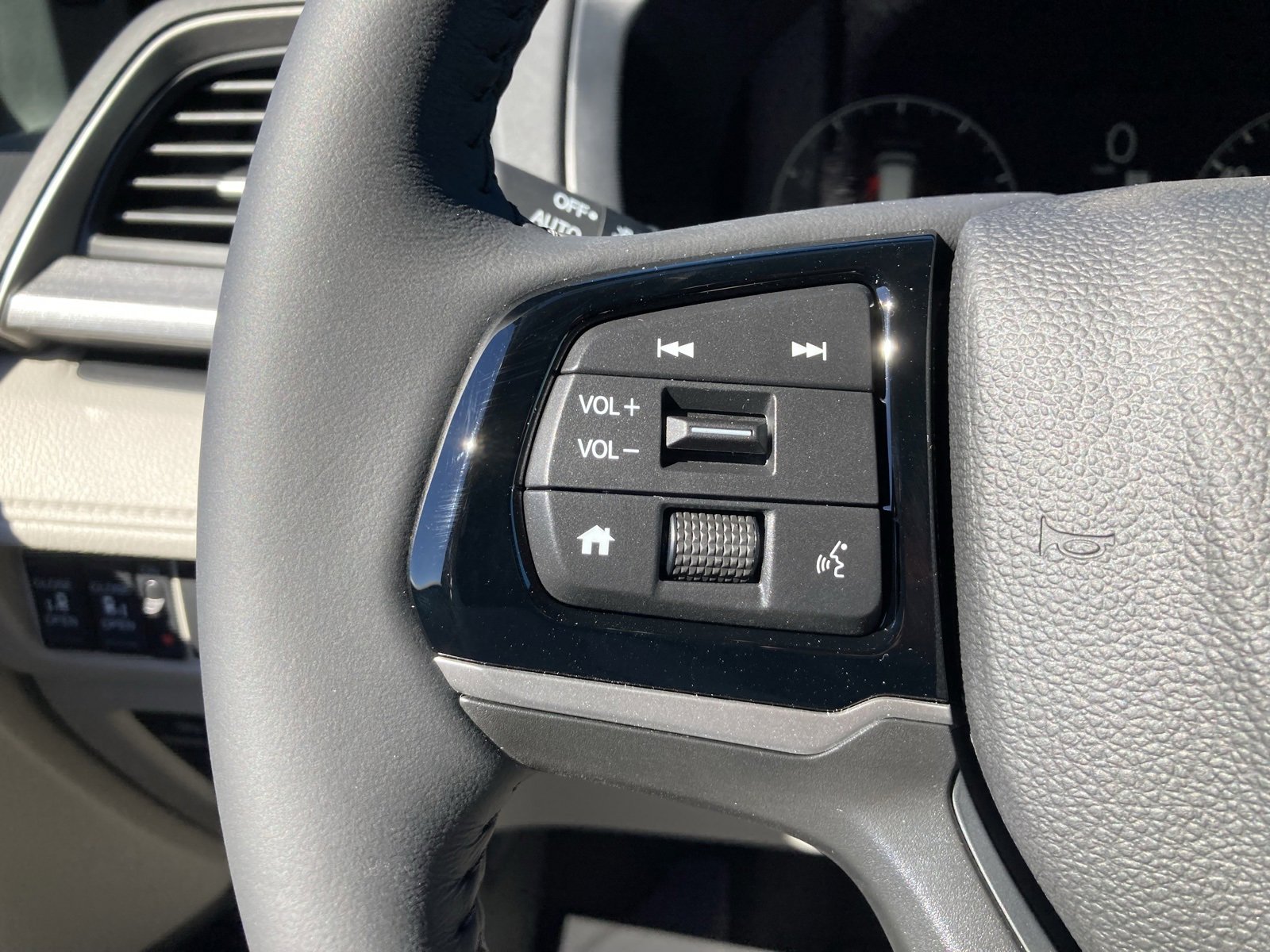 New 2026 Honda Odyssey EX-L image 18