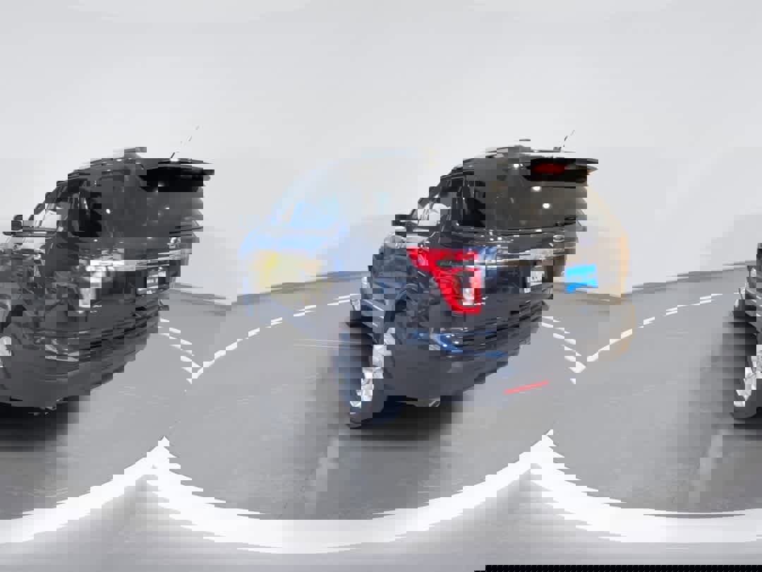 Used 2013 Ford Explorer XLT AWD/4WD image 6