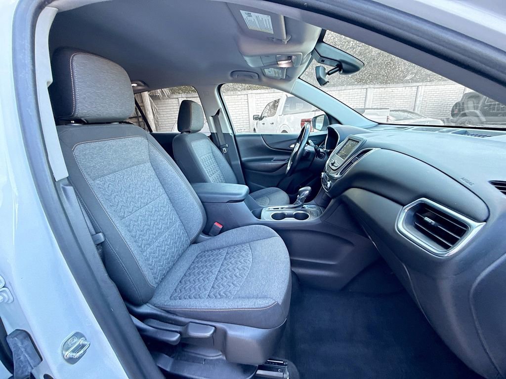 Used 2022 Chevrolet Equinox LT w/ Driver Convenience Package FWD image 31