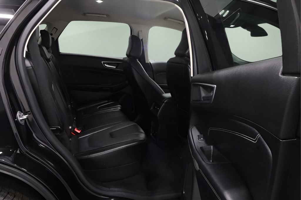 Used 2022 Ford Edge Titanium AWD/4WD image 17