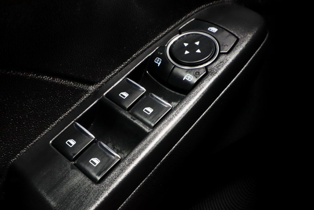 Used 2025 Ford Escape Platinum image 27