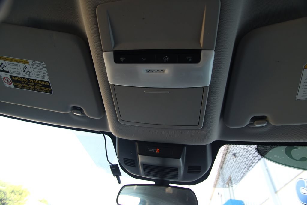 Used 2023 Nissan Rogue S AWD/4WD image 34