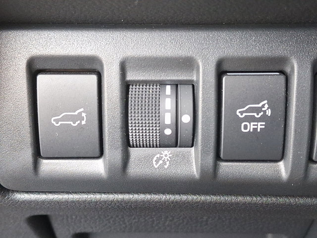 Certified 2025 Subaru Outback Premium image 23