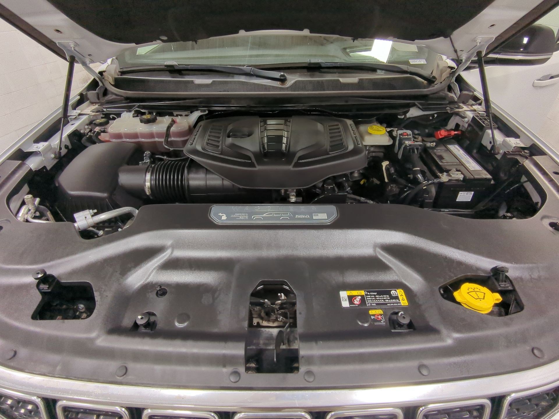 Used 2023 Jeep Wagoneer Series III w/ Preferred Equipment Group image 25