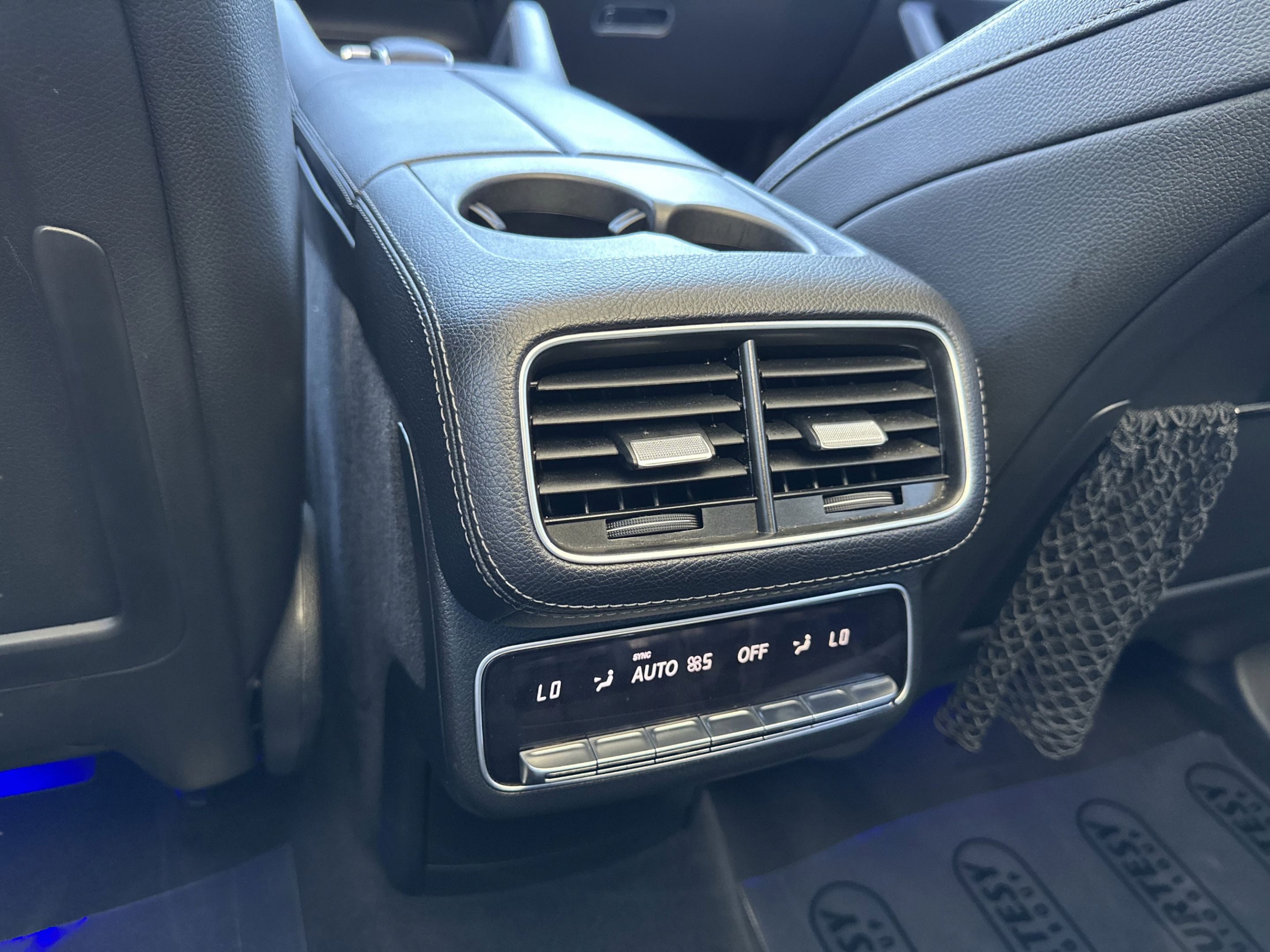 Used 2024 Mercedes-Benz GLS 450 4MATIC image 31