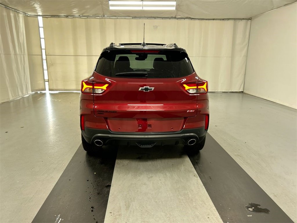 Used 2023 Chevrolet TrailBlazer RS w/ Sun and Liftgate Package image 21