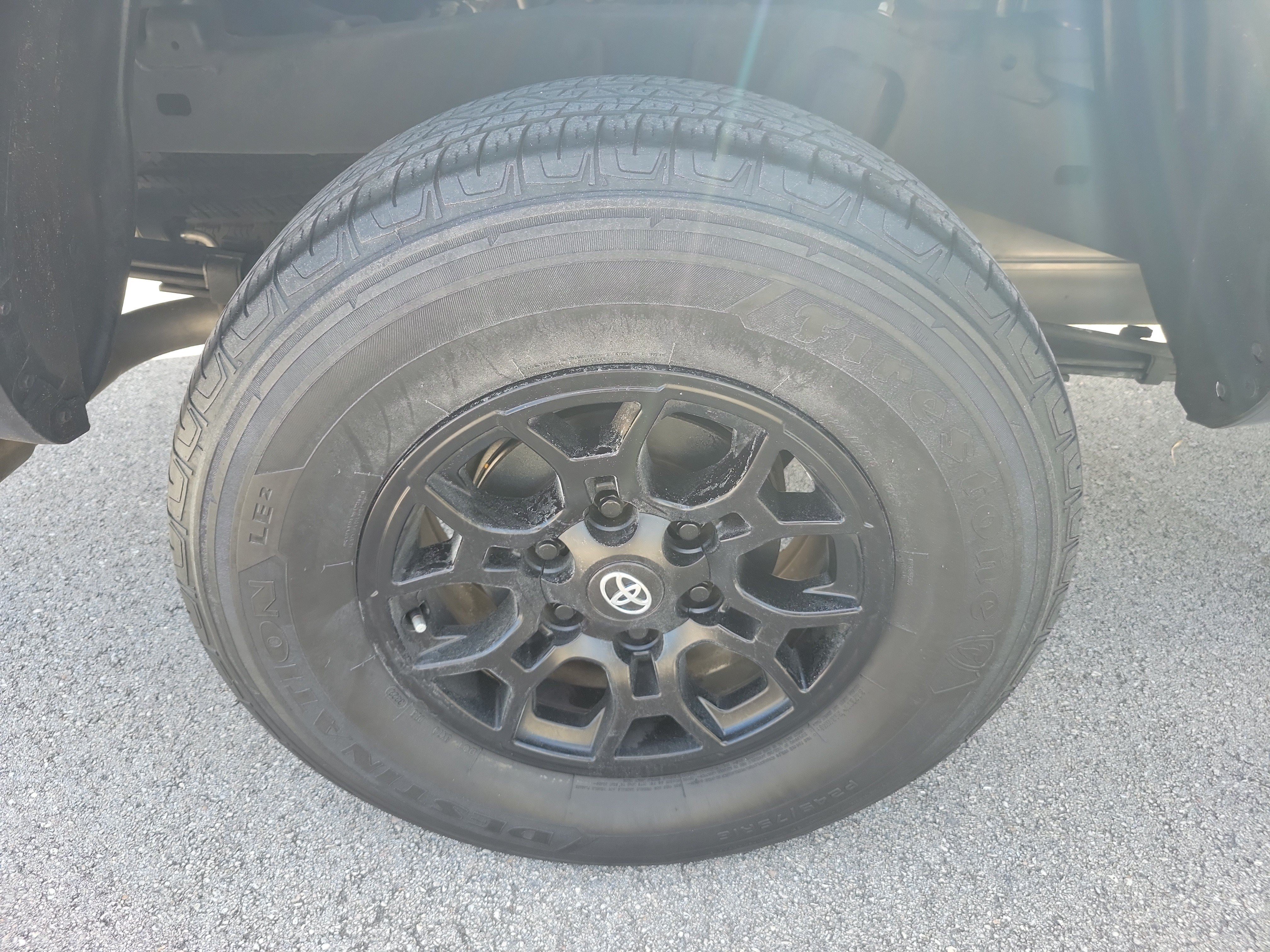 Used 2023 Toyota Tacoma SR5 RWD image 8