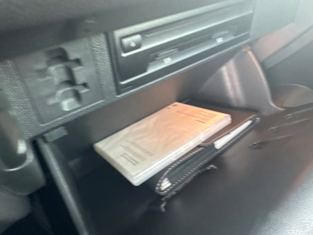 Used 2019 Volkswagen Tiguan SEL Premium image 27