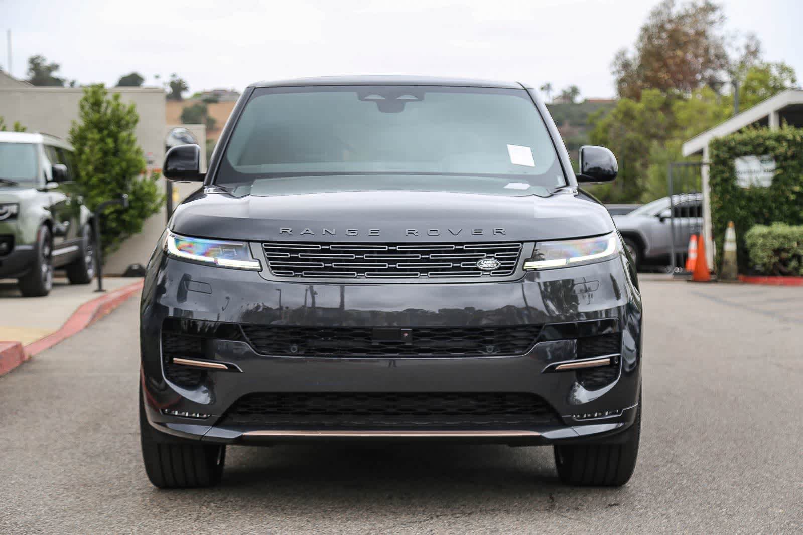 New 2026 Land Rover Range Rover Sport Dynamic SE AWD/4WD image 2