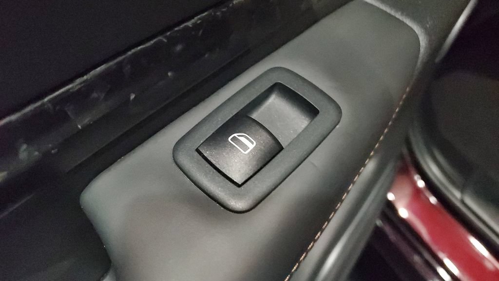 Used 2025 Dodge Durango SRT Hellcat AWD/4WD image 21