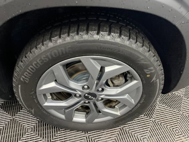 Certified 2024 Kia Seltos S image 33