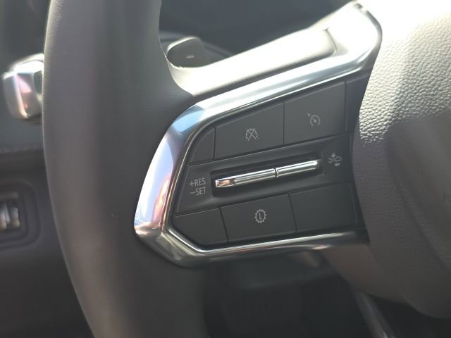 New 2026 Chevrolet Equinox LT w/ Convenience Package II image 15