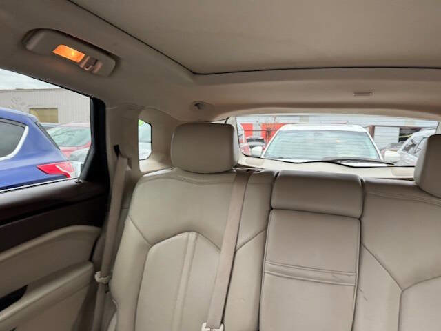 Used 2013 Cadillac SRX Luxury w/ Driver Awareness Package image 48