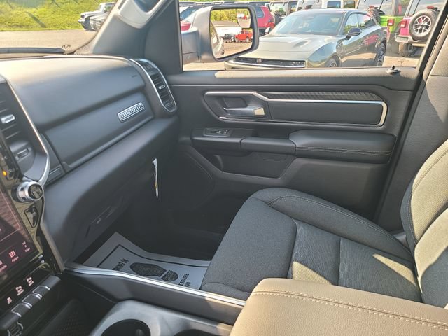 New 2026 RAM 1500 Big Horn AWD/4WD image 17